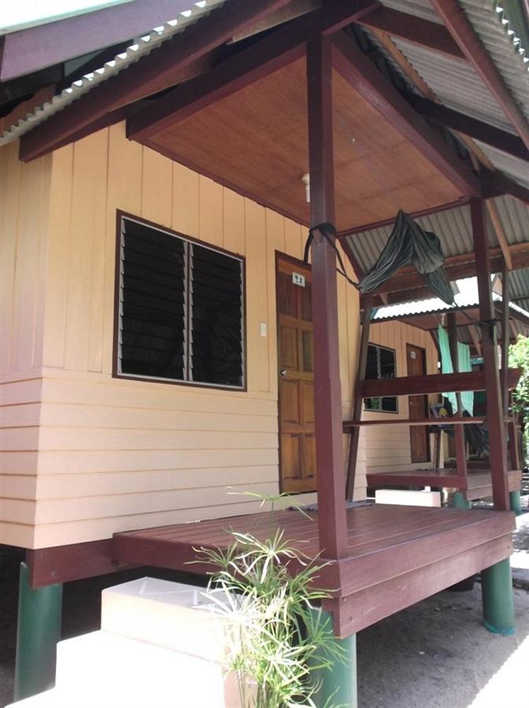 แสนดี บังกะโล ท้องนายปานน้อย ภายนอก รูปภาพ